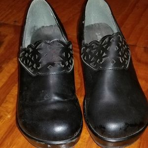 Adventure On 8.5 Black